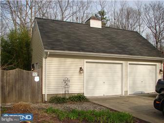 2 Wimbledon Run Sicklerville, NJ 08081 - Photo 11 of 12 Garage