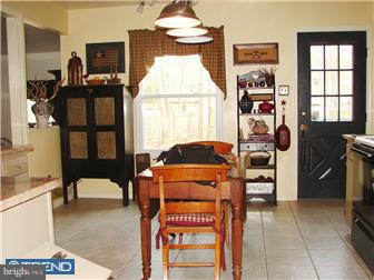 2 Wimbledon Run Sicklerville, NJ 08081 - Photo 5 of 12 Kitchen