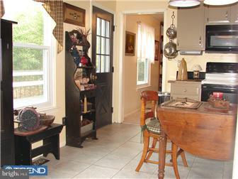 2 Wimbledon Run Sicklerville, NJ 08081 - Photo 7 of 12 Kitchen