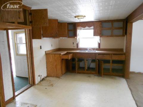 558 Birch Road Vassar, MI 48768 - Photo 4 of 4 20349575-3.JPG