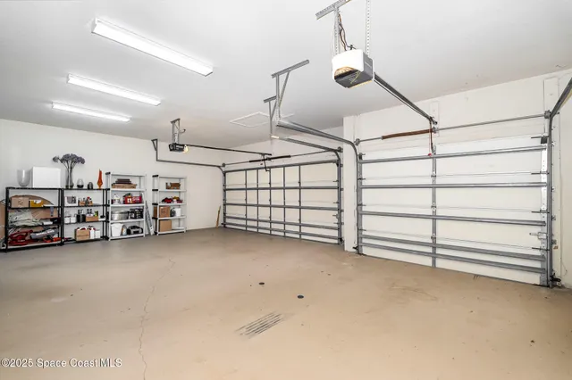 a view of entryway and hall