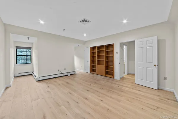 $595,000 | 341 Furnace Dock Road, Unit 5, Cortlandt Manor, NY 10567