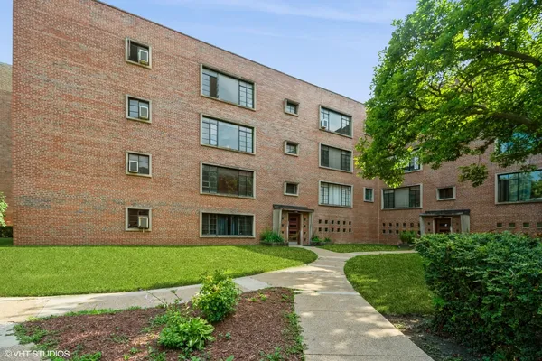 $95,000 | 5728 South Stony Island Avenue, Unit 2, Chicago, IL 60637
