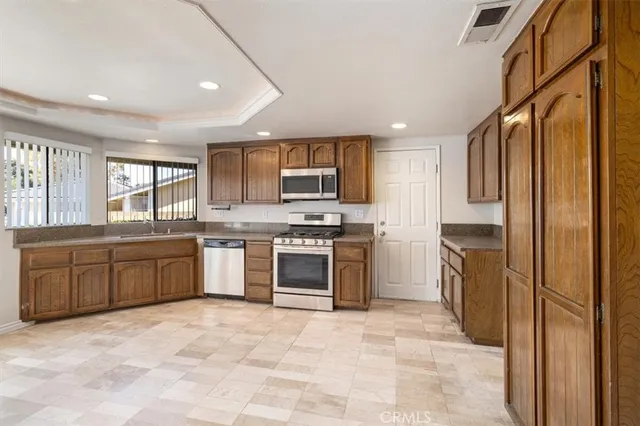 $1,090,000 | 18951 Jane Circle, North Tustin, CA 92705