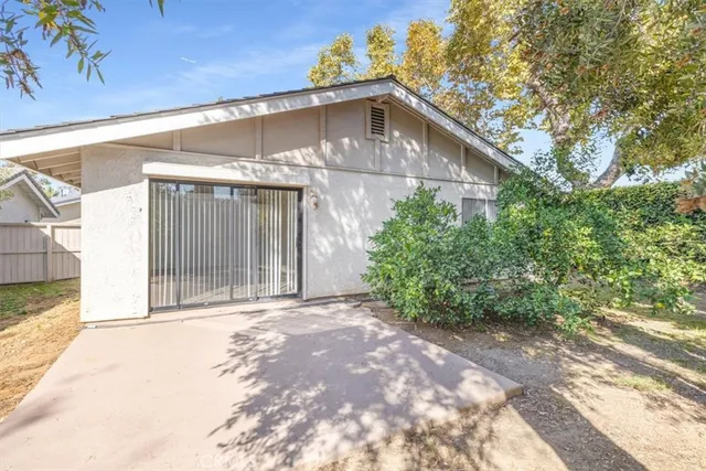 $1,090,000 | 18951 Jane Circle, North Tustin, CA 92705