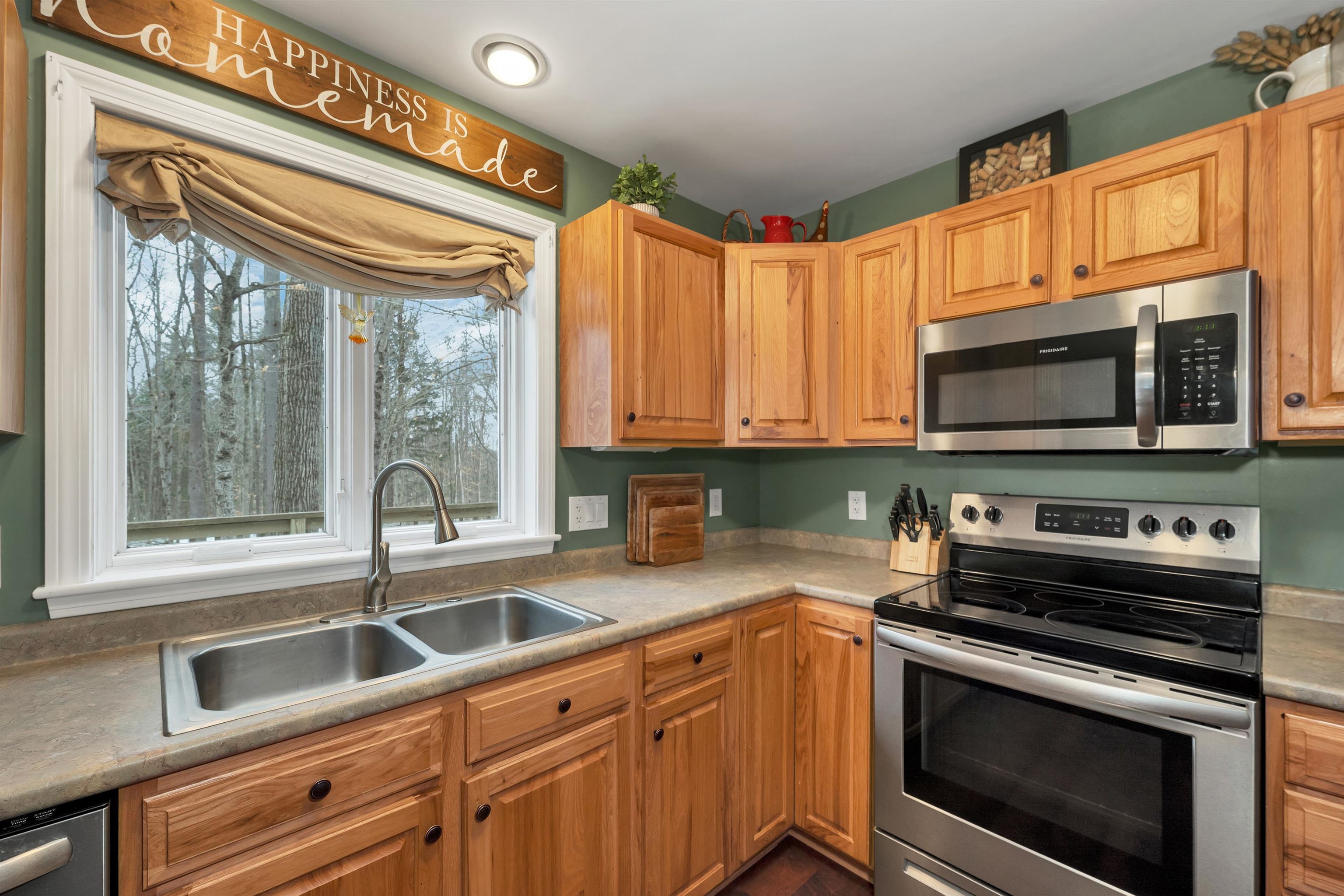 95 Turnpike Road Campton, NH 03223 - Photo 10 of 35