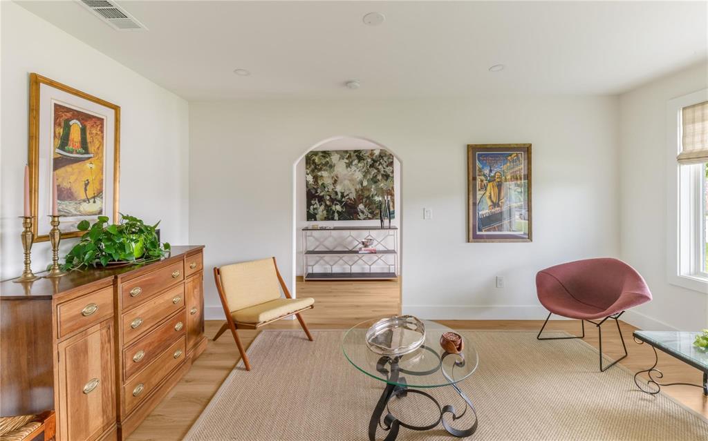 7322 Hunnicut Road Dallas, TX 75227 - Photo 11 of 25 Gallery Image 11