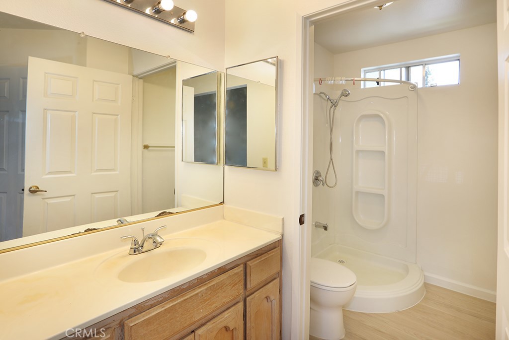 8032 Rose Street, Unit 13 Paramount, CA 90723 - Photo 17 of 31
