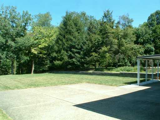 1218 Greentree Road Green Tree, PA 15220 - Photo 7 of 8 Gallery Image 7
