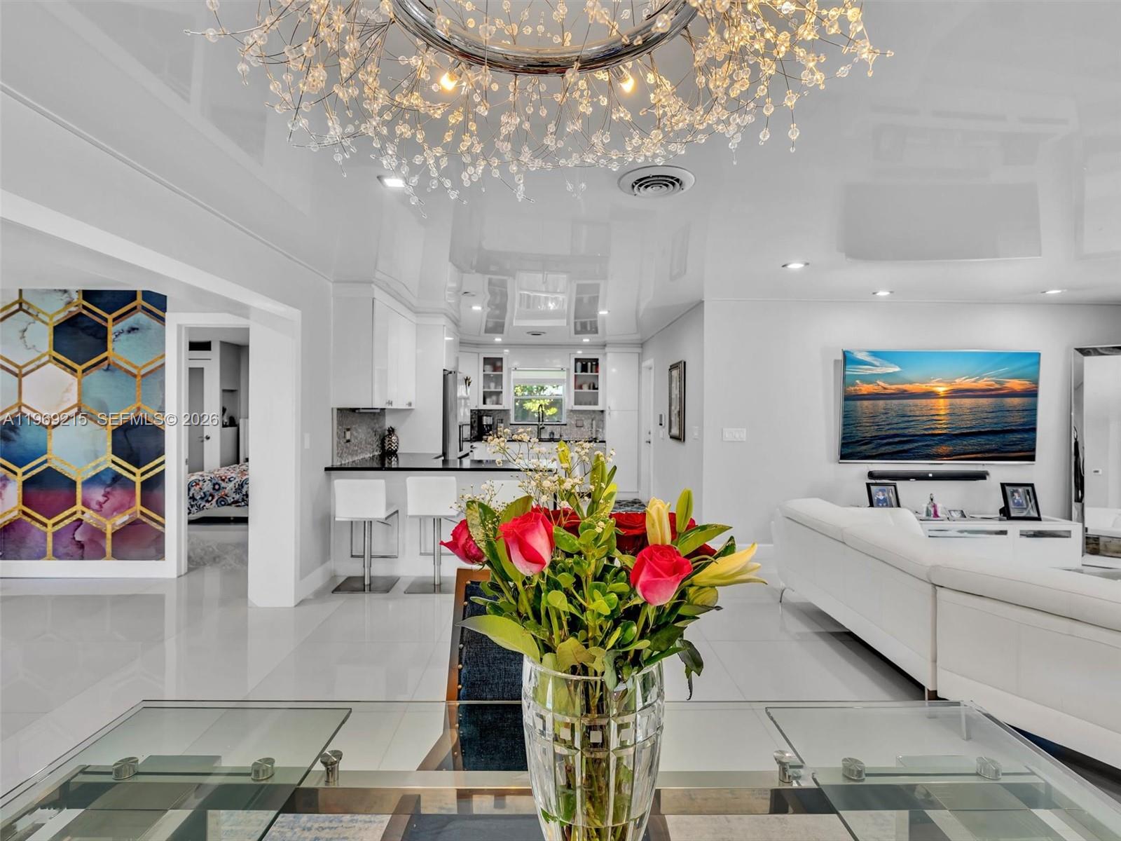 5121 Northeast 30th Terrace Lighthouse Point, FL 33064 - Photo 13 of 67