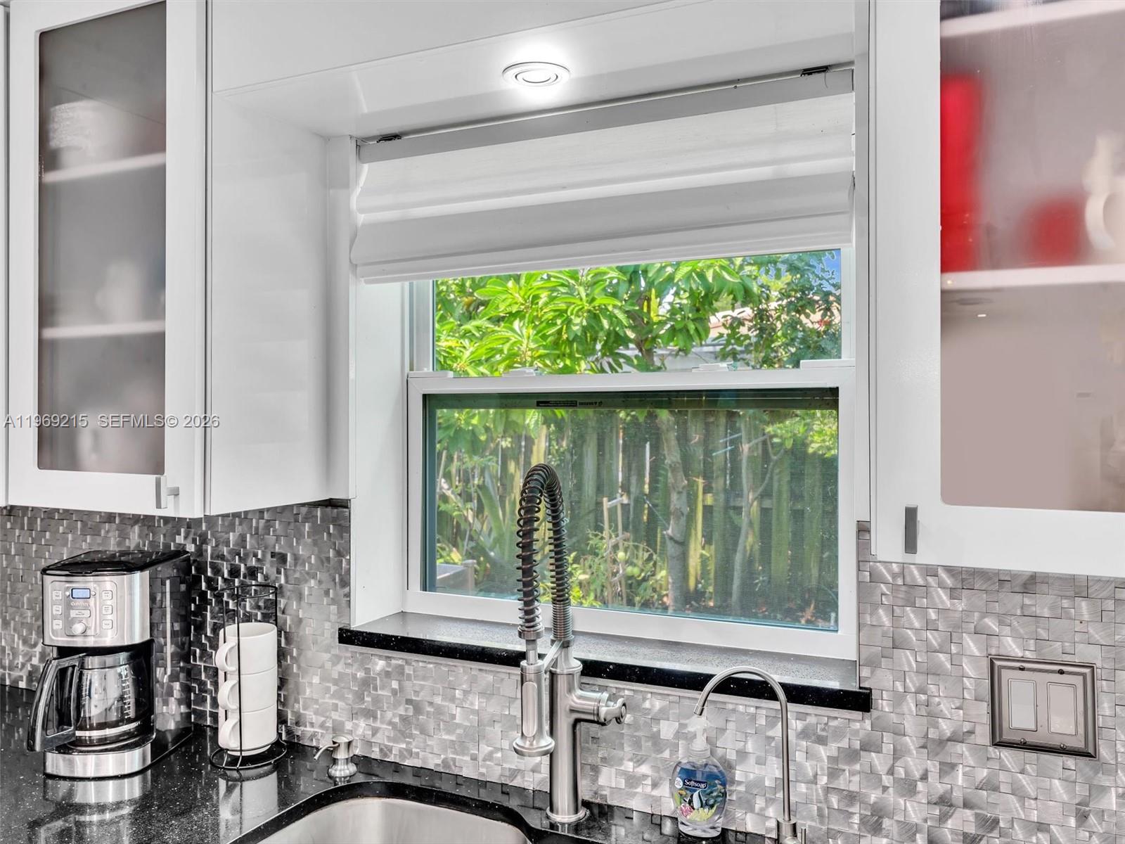 5121 Northeast 30th Terrace Lighthouse Point, FL 33064 - Photo 22 of 67