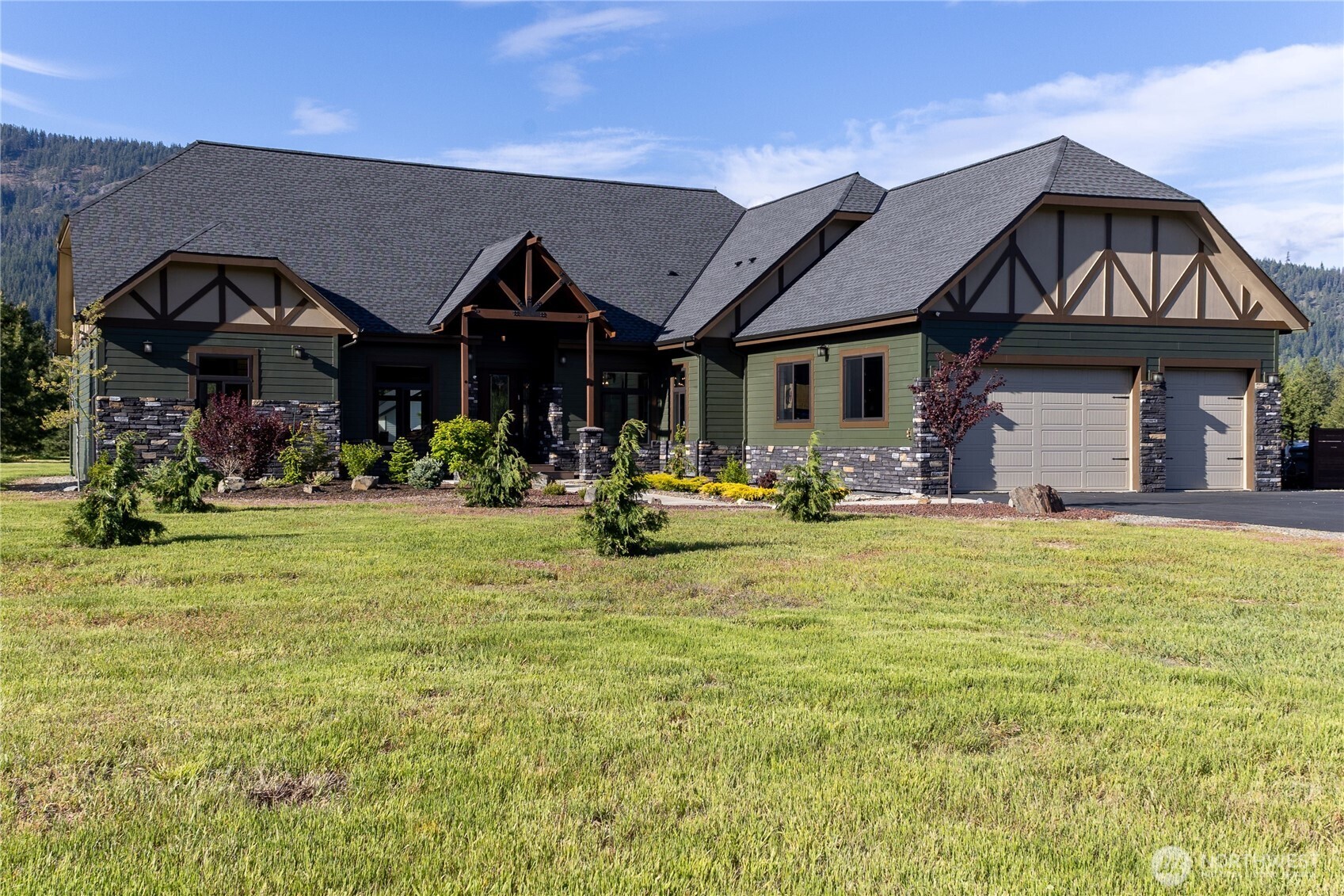 1550 Old Cedars Road Cle Elum, WA 98922 - Photo 1 of 38