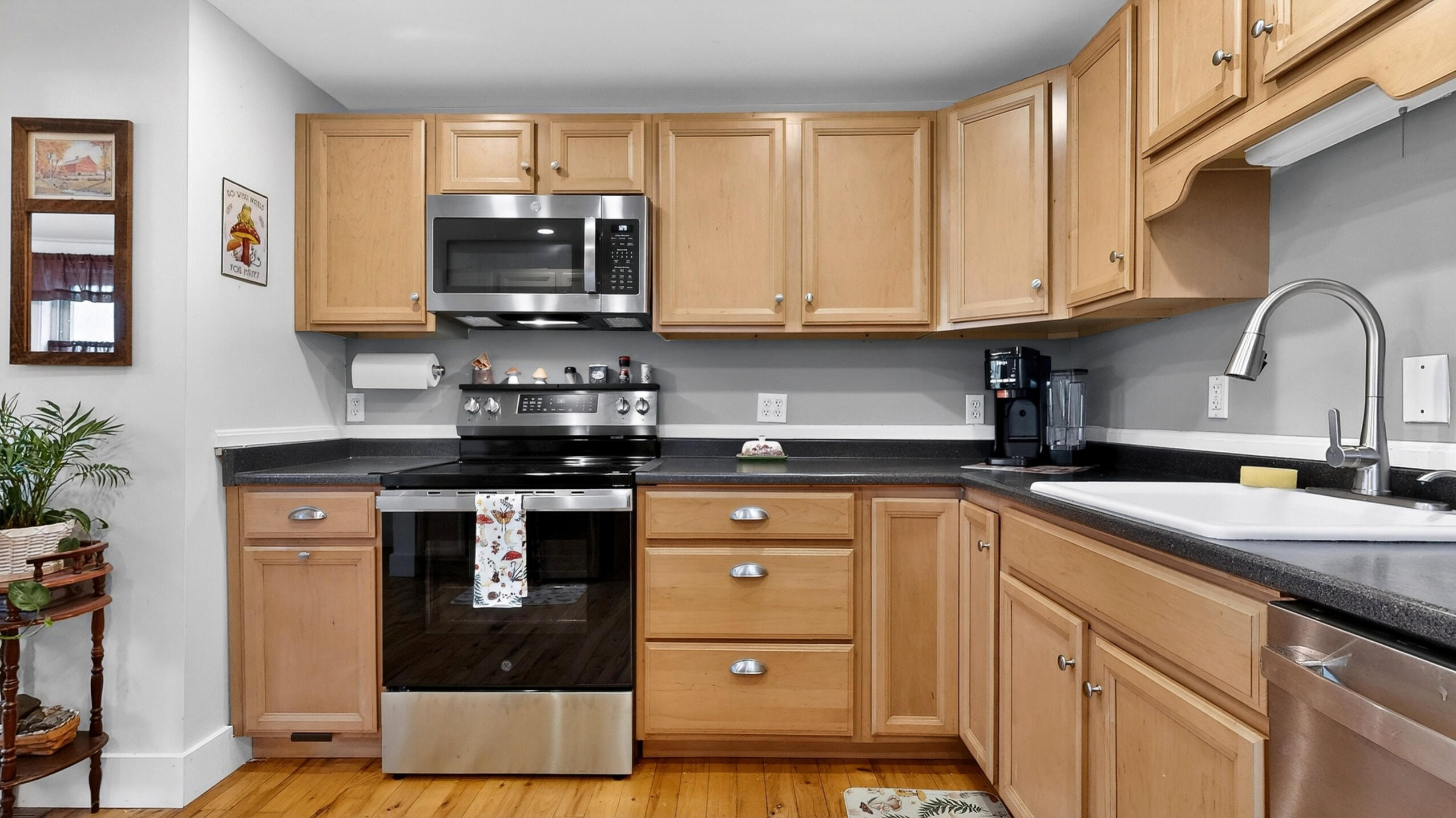 3 Bridge Street Richmond, ME 04357 - Photo 11 of 37 3-Bridge-Street-Richmond-04082026_091724