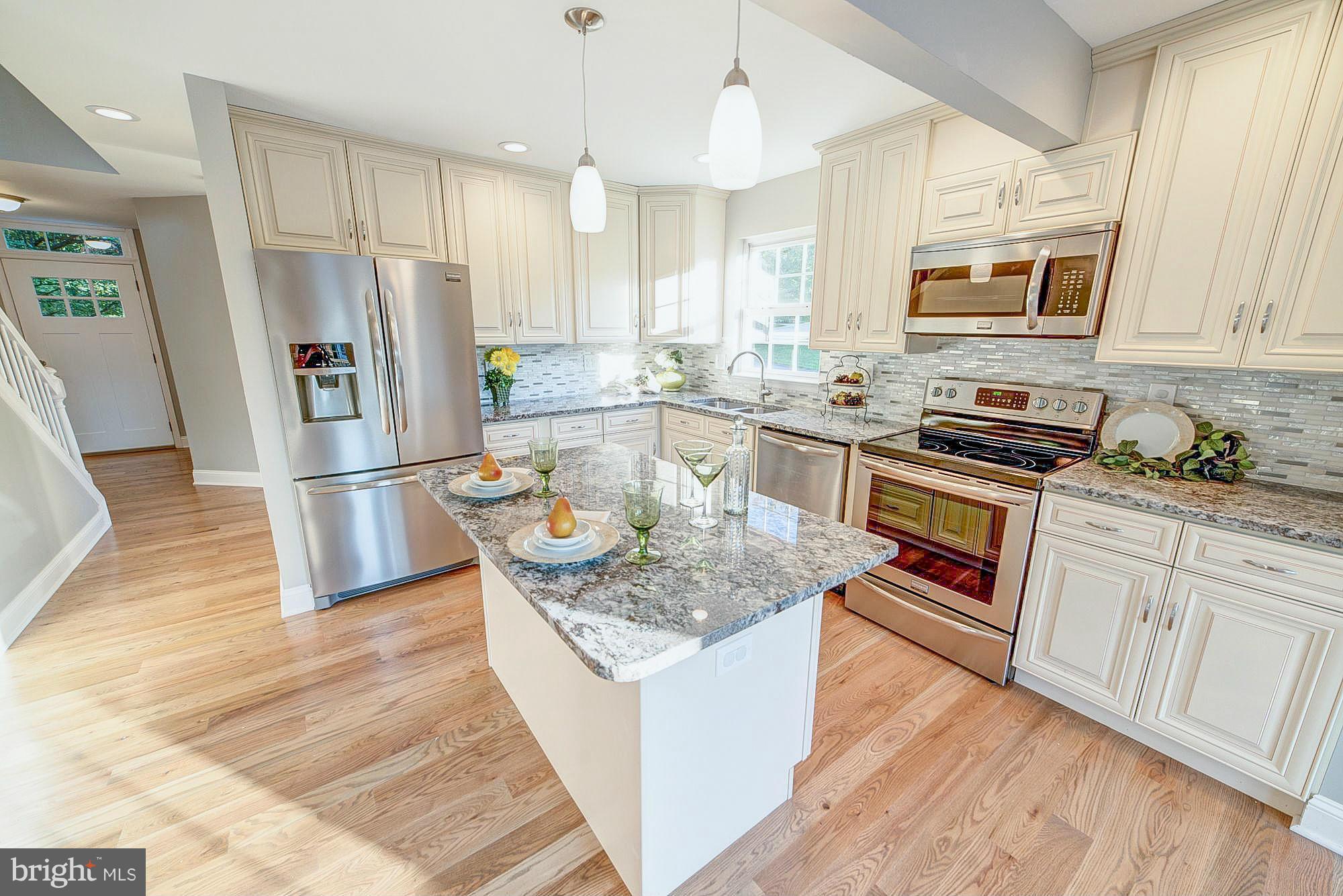 9502 Ridgeview Drive Columbia, MD 21046 - Photo 1 of 30 Kitchen
