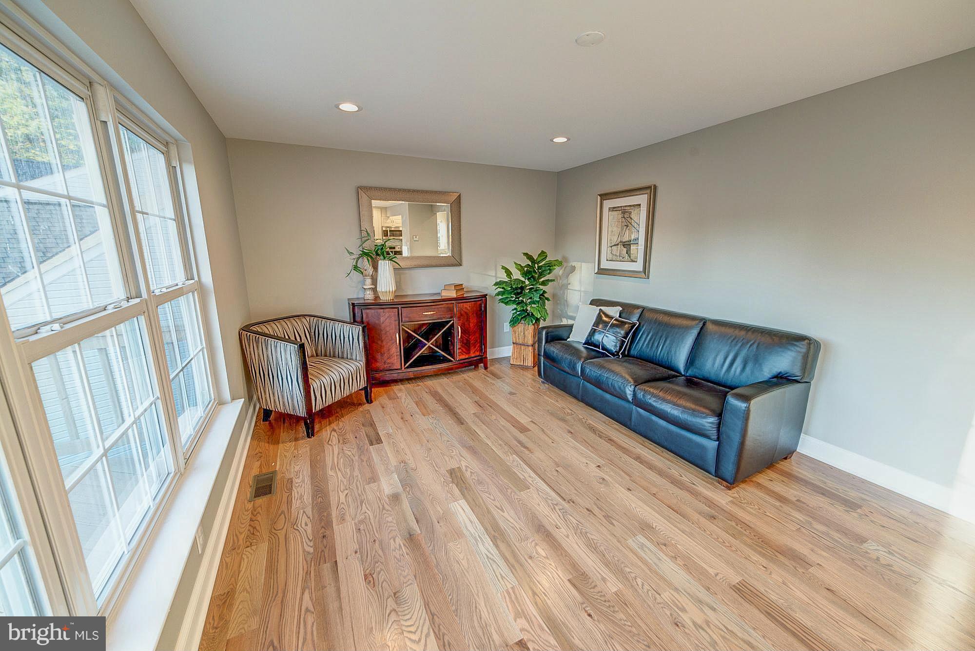 9502 Ridgeview Drive Columbia, MD 21046 - Photo 11 of 30 Family Room
