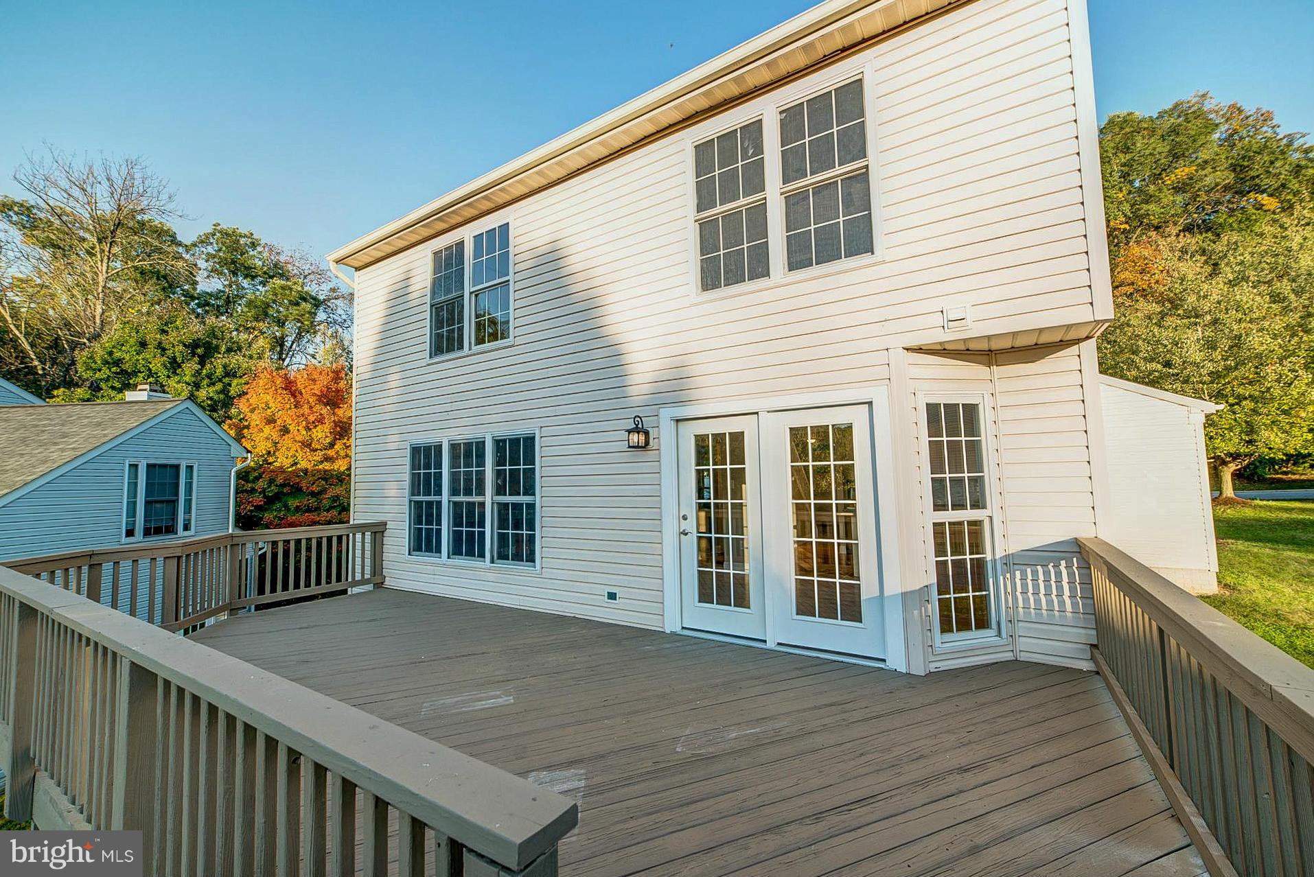 9502 Ridgeview Drive Columbia, MD 21046 - Photo 14 of 30 Exterior (Rear)