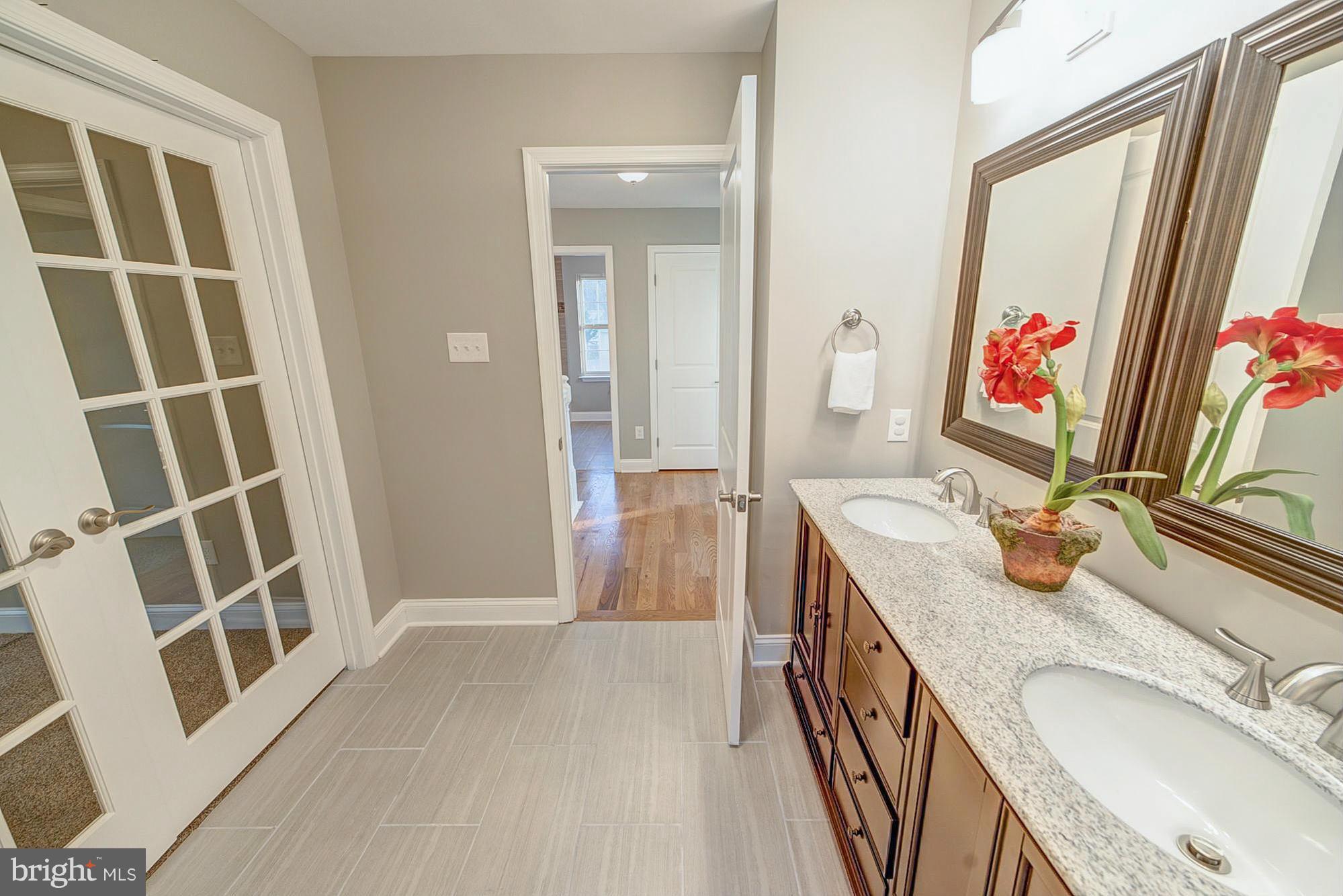 9502 Ridgeview Drive Columbia, MD 21046 - Photo 28 of 30 Bath (Master)