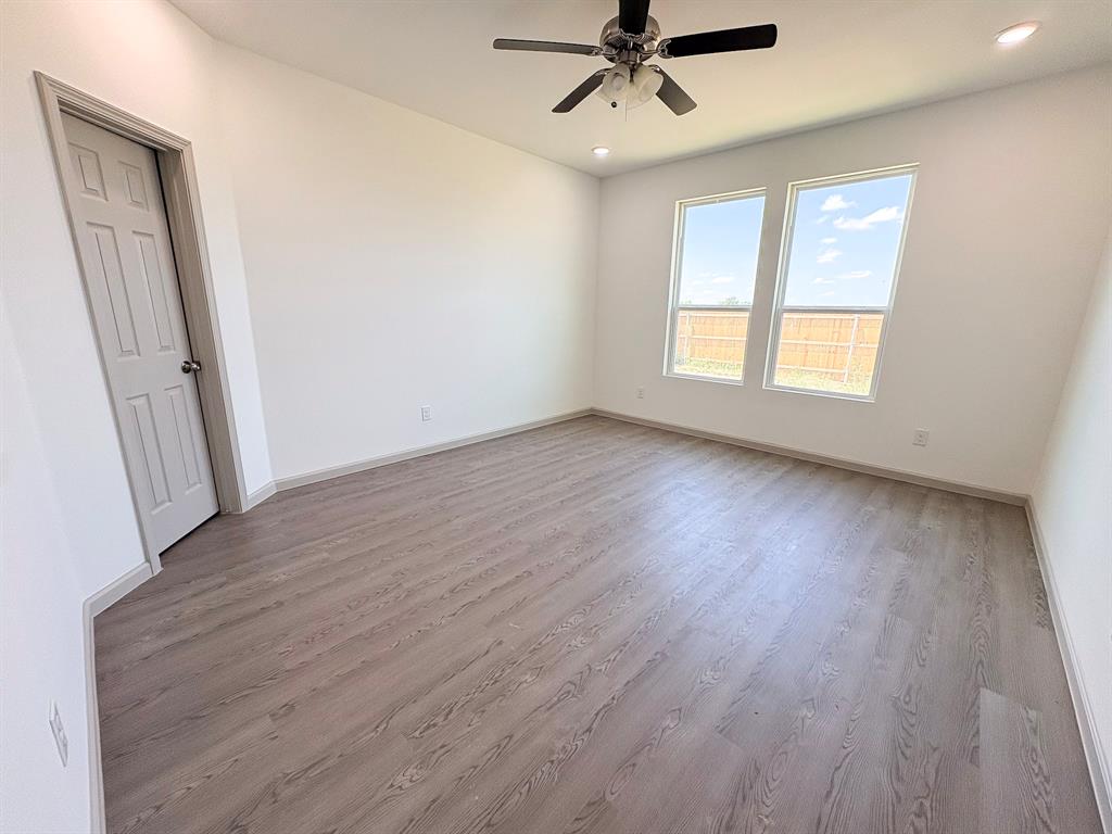 1011 Springview Lane Mabank, TX 75147 - Photo 7 of 12