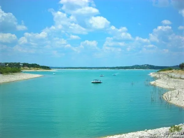 $2,800 | 1071 Diamondhead Drive, Canyon Lake, TX 78133