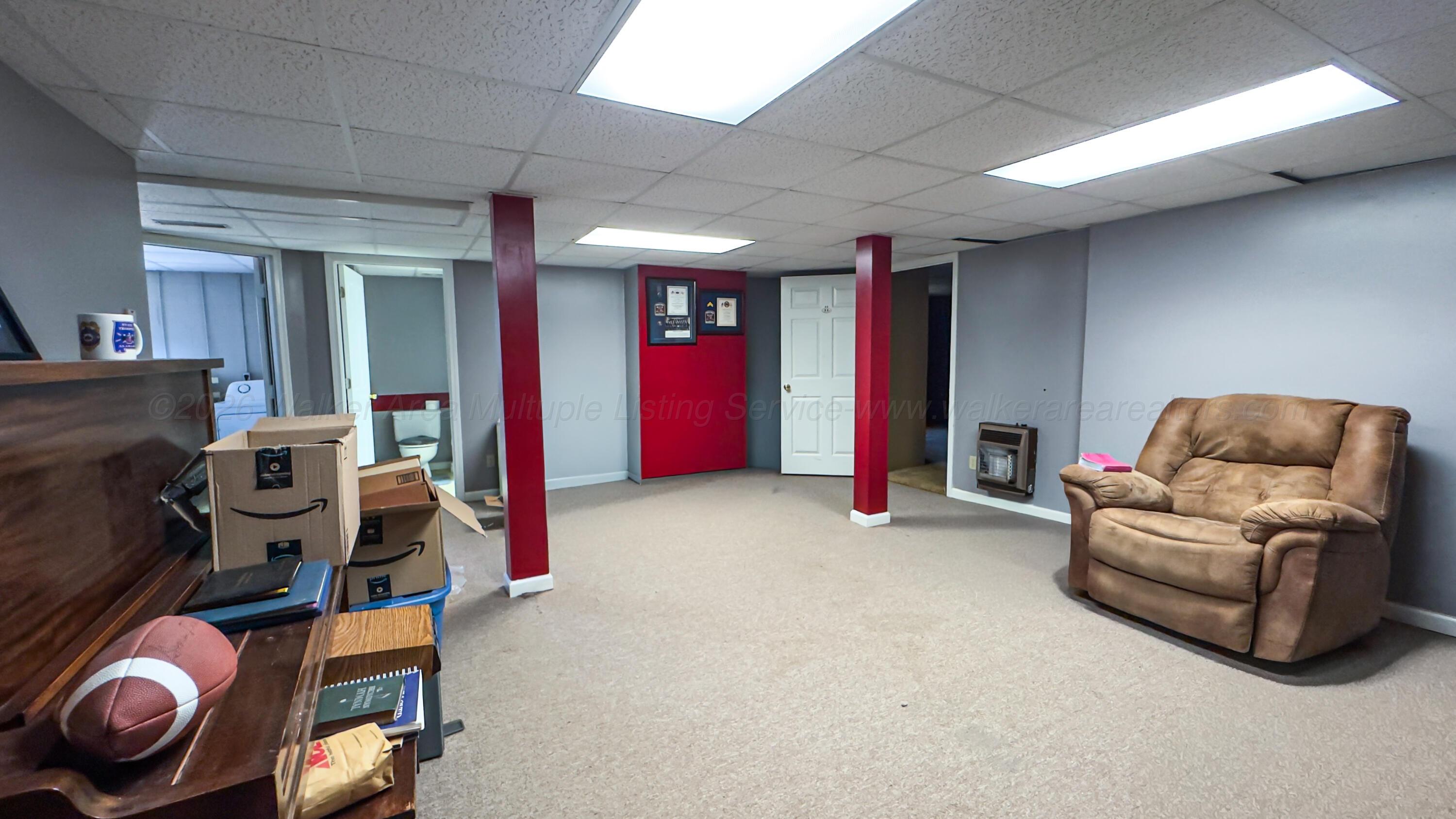 457 Holly Street Winfield, AL 35594 - Photo 36 of 50 Basement living area