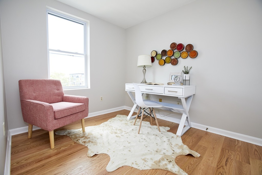 435 Washington Street, Unit 404 Somerville, MA 02143 - Photo 13 of 20