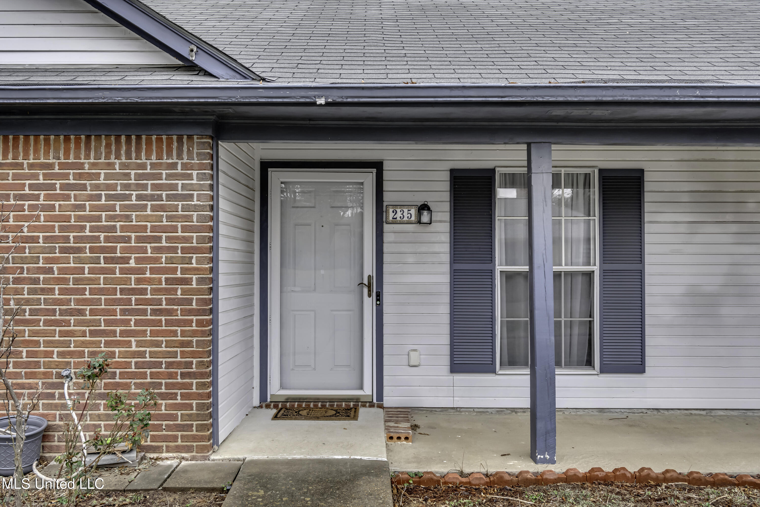 235 Hawthorne Drive Madison, MS 39110 - Photo 2 of 52 235 Hawthorne Dr--69