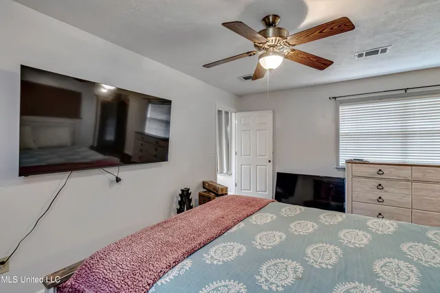 $254,900 | 235 Hawthorne Drive, Madison, MS 39110