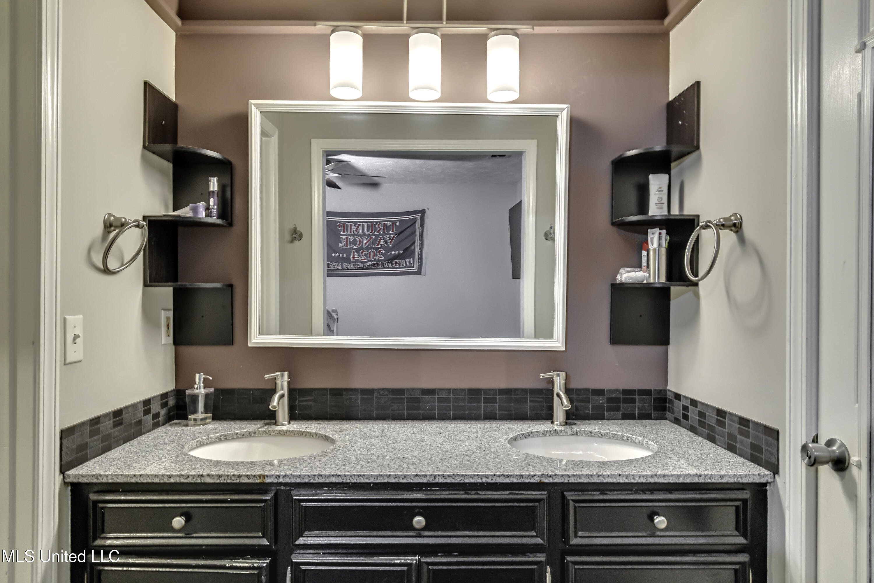 235 Hawthorne Drive Madison, MS 39110 - Photo 39 of 52 235 Hawthorne Dr--52