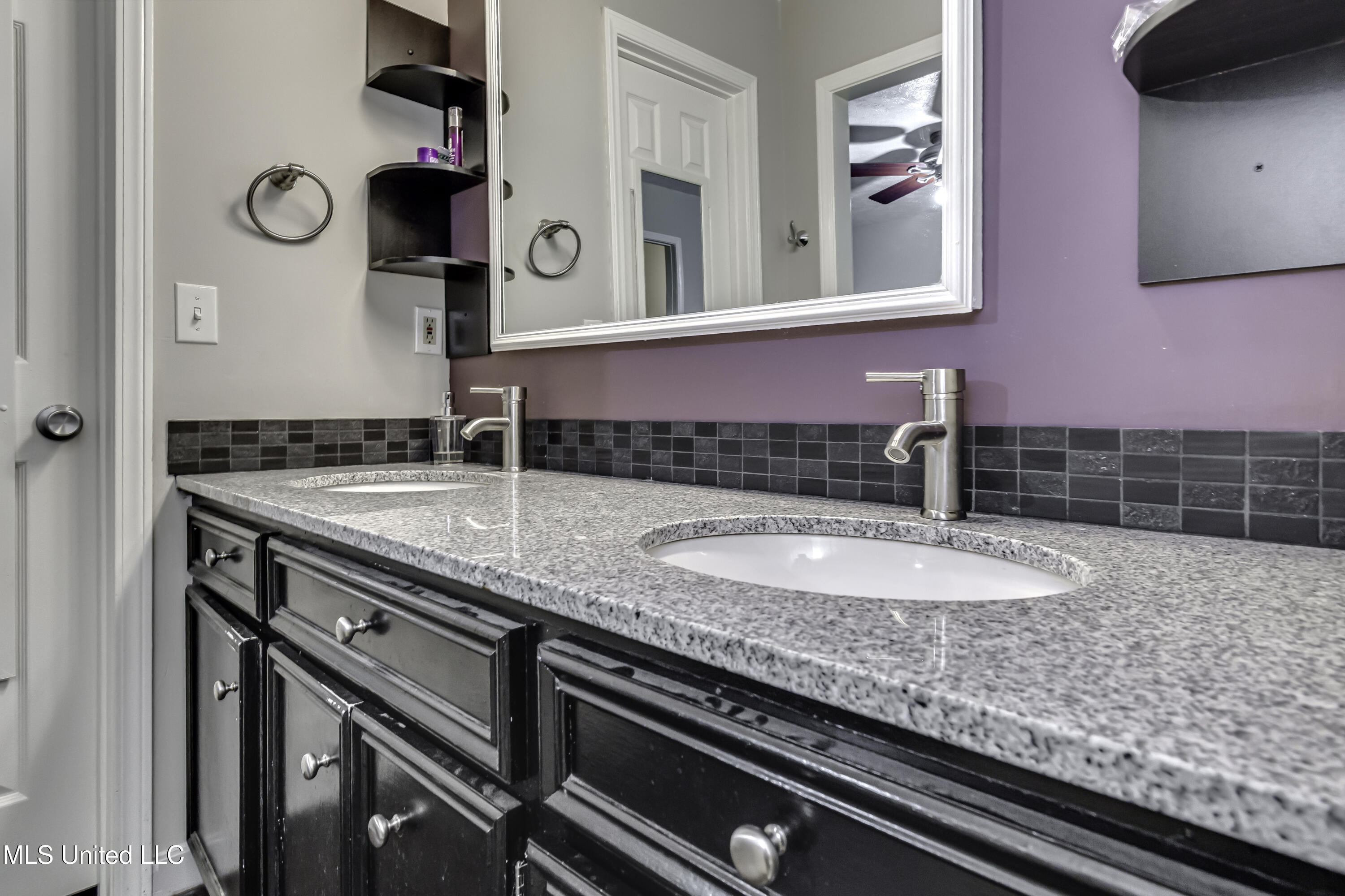 235 Hawthorne Drive Madison, MS 39110 - Photo 41 of 52 235 Hawthorne Dr--54