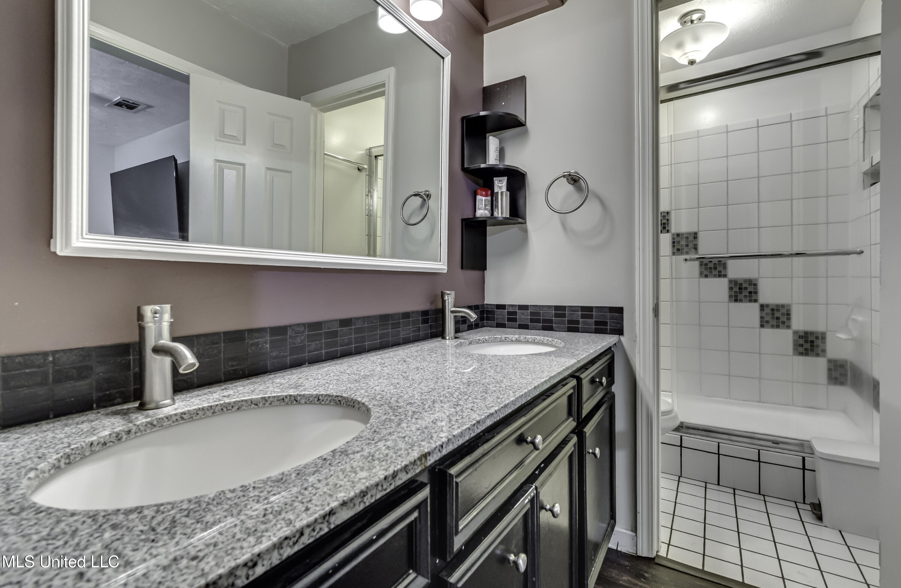 235 Hawthorne Drive Madison, MS 39110 - Photo 43 of 52 235 Hawthorne Dr--57