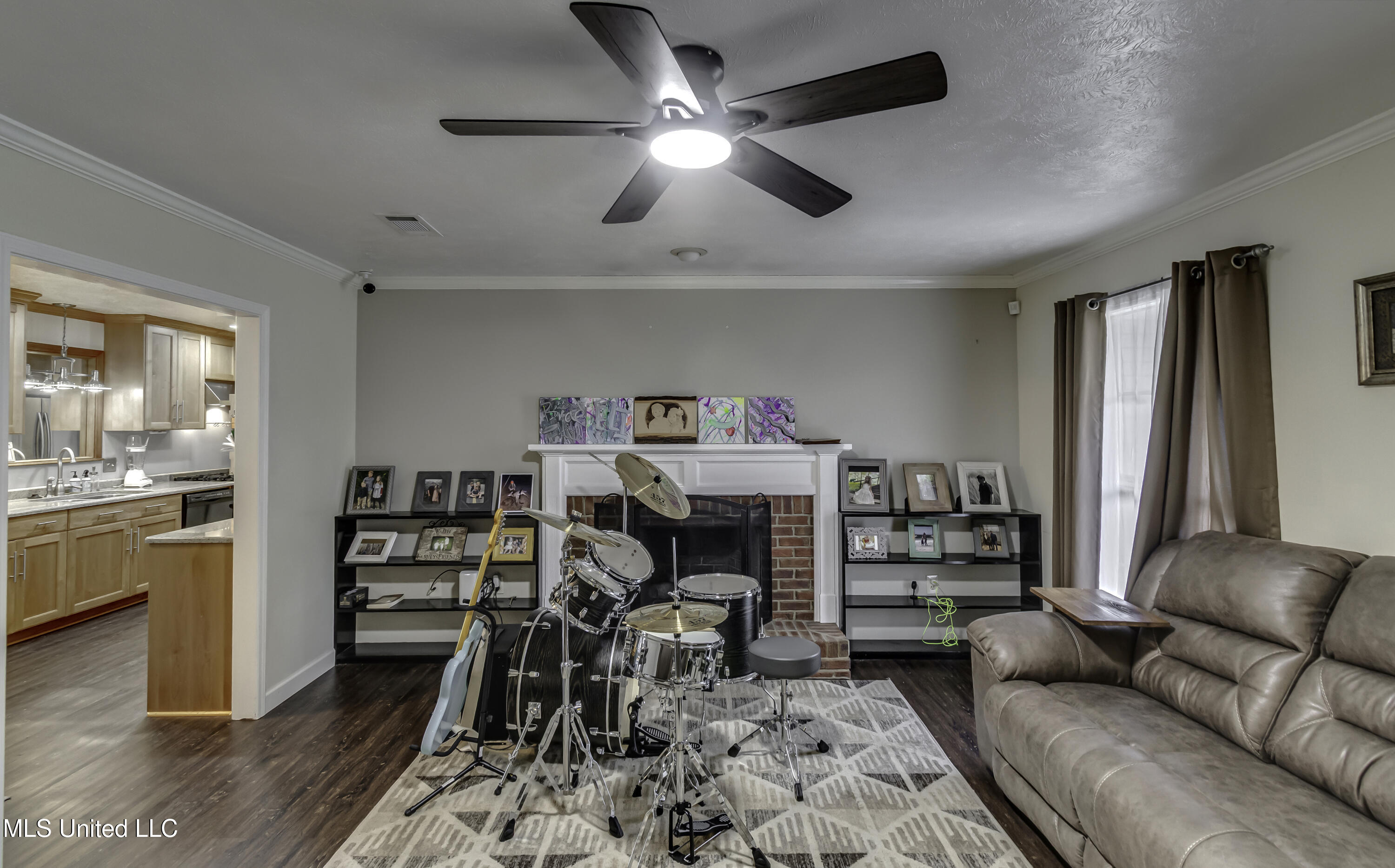 235 Hawthorne Drive Madison, MS 39110 - Photo 5 of 52 235 Hawthorne Dr--6