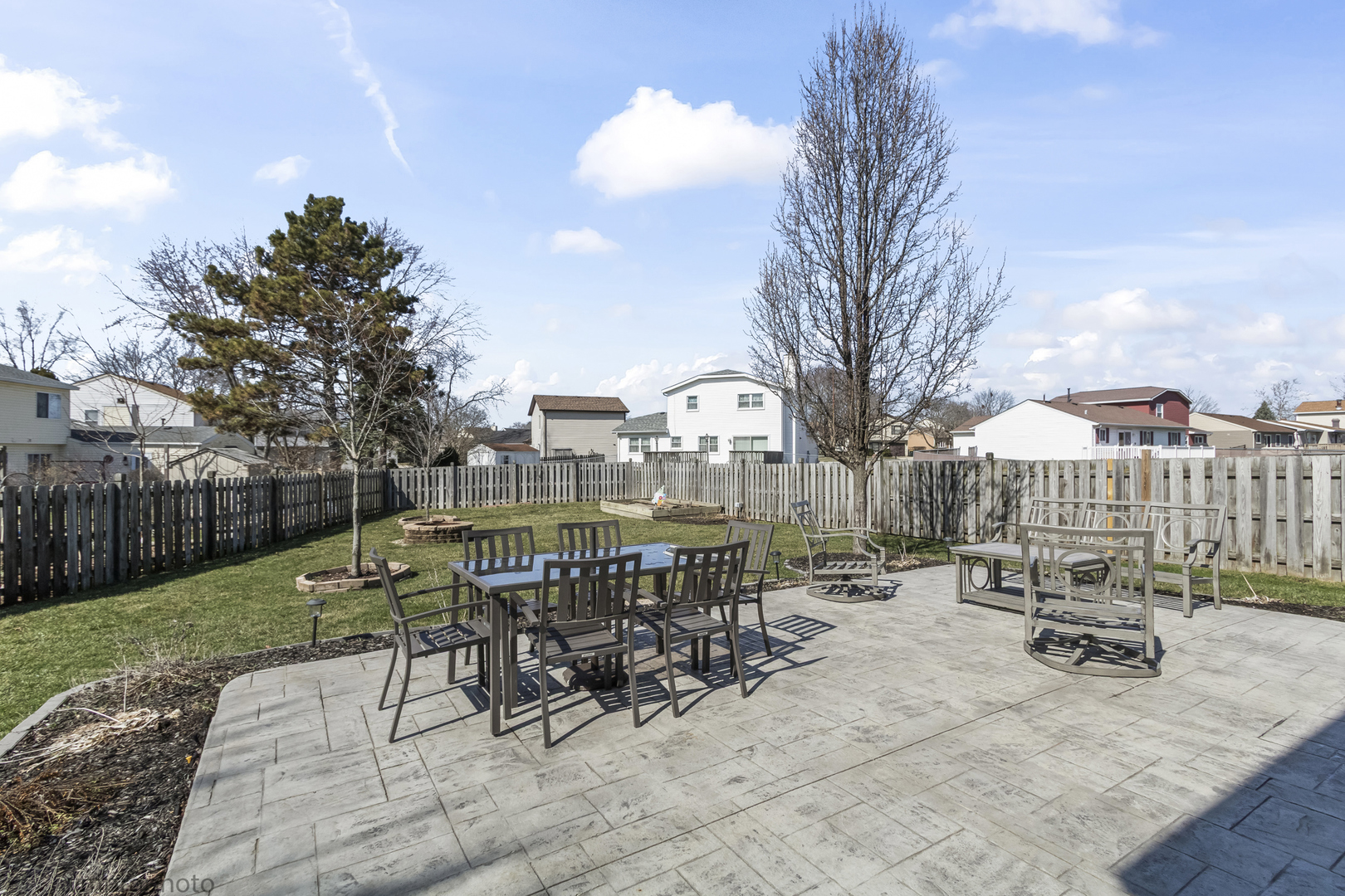832 Kansas Street Carol Stream, IL 60188 - Photo 21 of 26 a view of a patio with a yard