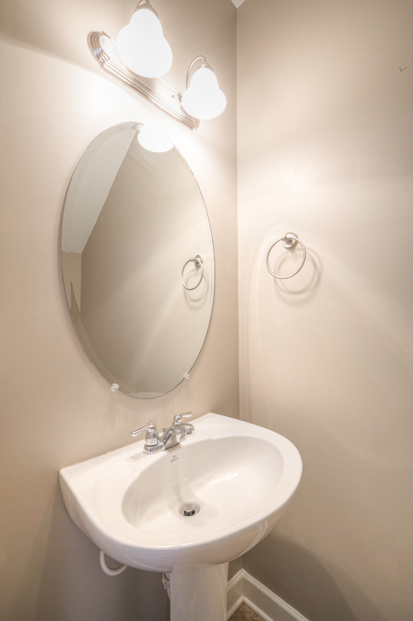 5441 Perlou Lane Murfreesboro, TN 37128 - Photo 13 of 29 a bathroom with a sink and mirror