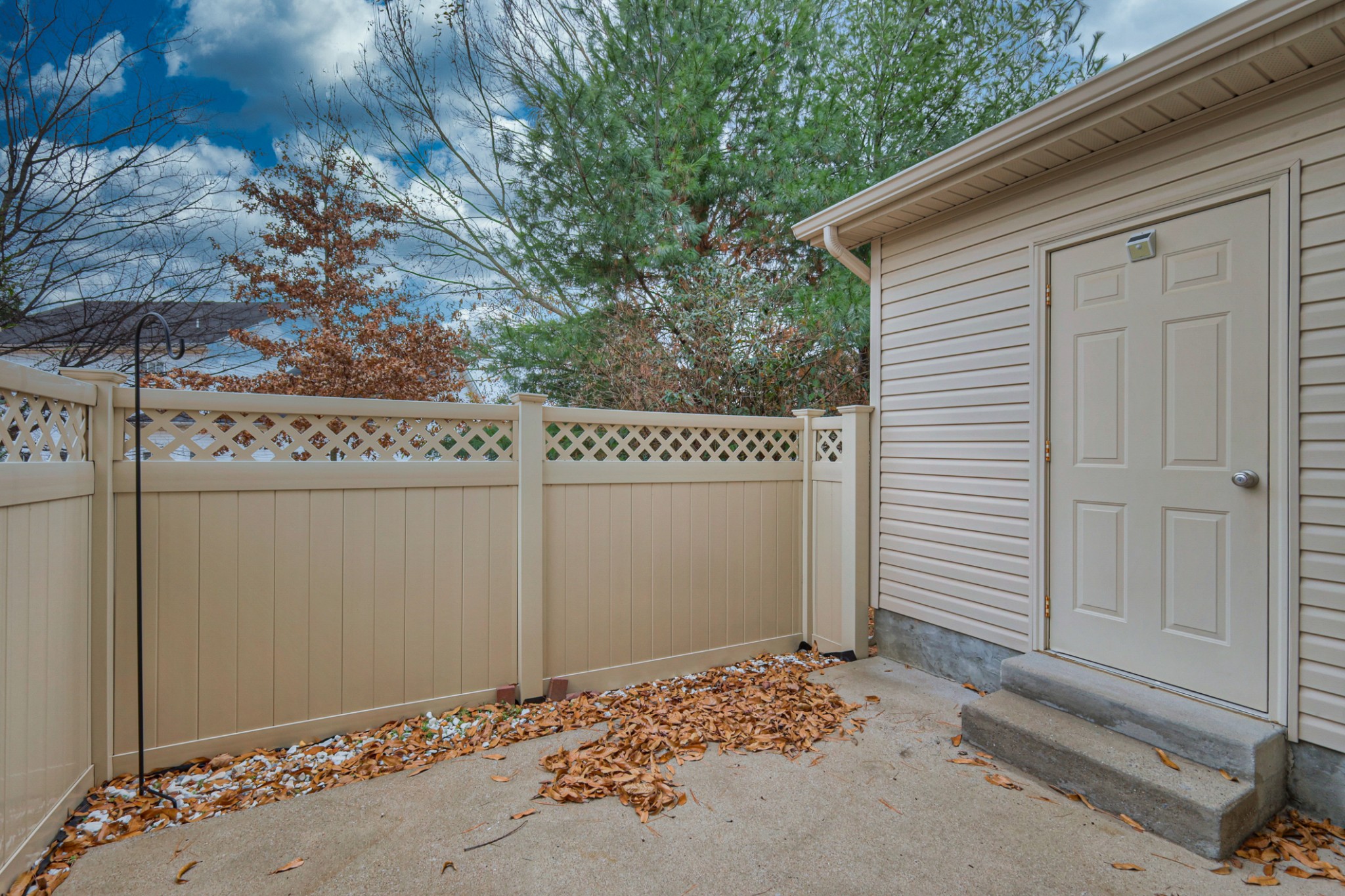 5441 Perlou Lane Murfreesboro, TN 37128 - Photo 25 of 29 a view of a garage