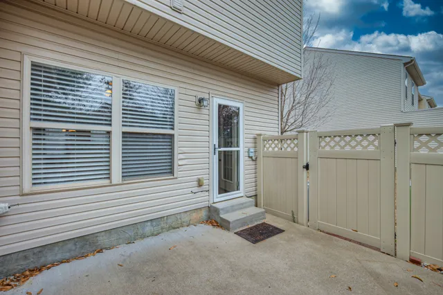 a view of a plants and trees
