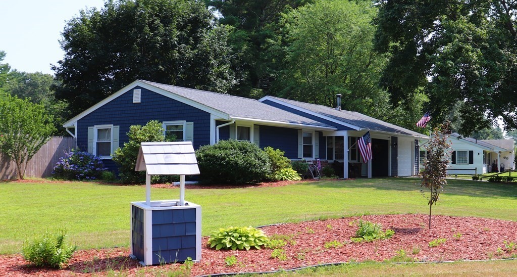6 Francine Road Raynham, MA 02767 - Photo 2 of 40 Gallery Image 2