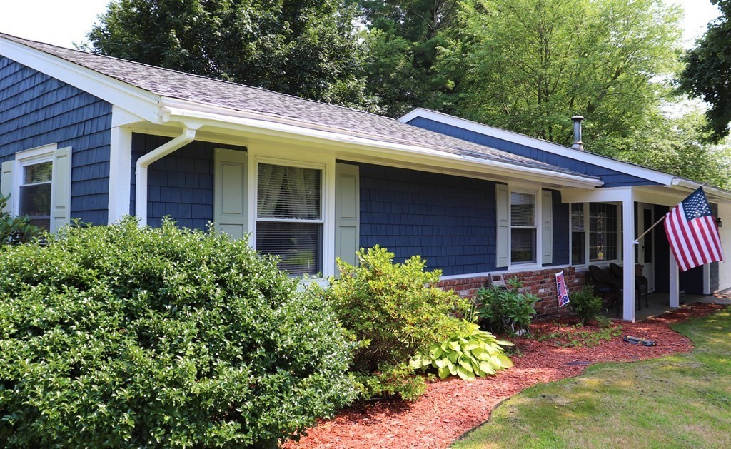 6 Francine Road Raynham, MA 02767 - Photo 5 of 40 Gallery Image 5