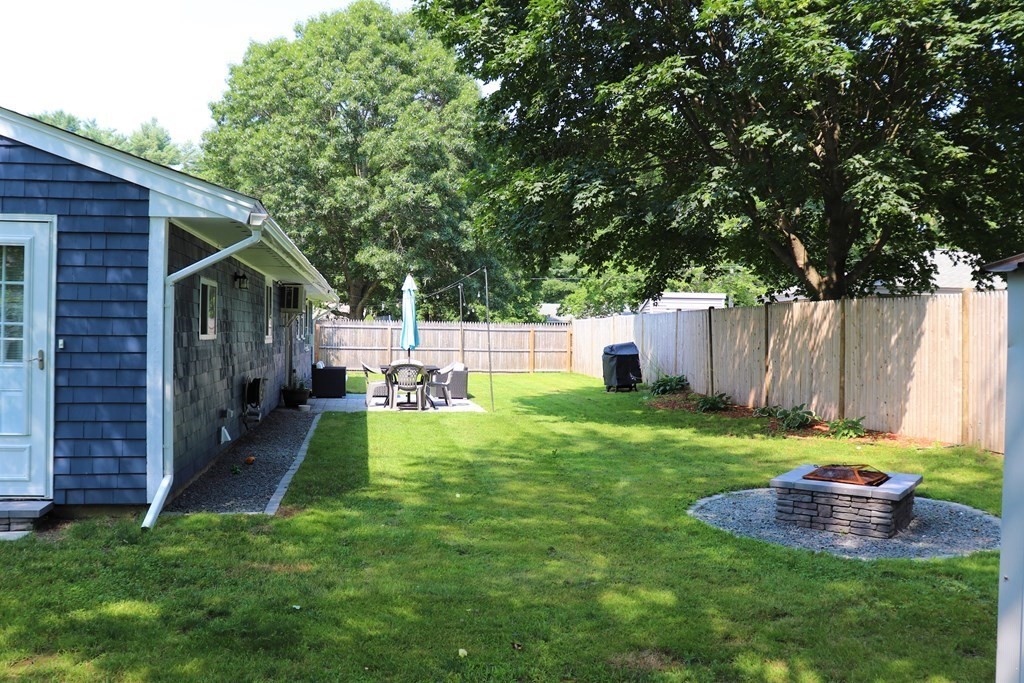 6 Francine Road Raynham, MA 02767 - Photo 10 of 40 Gallery Image 10