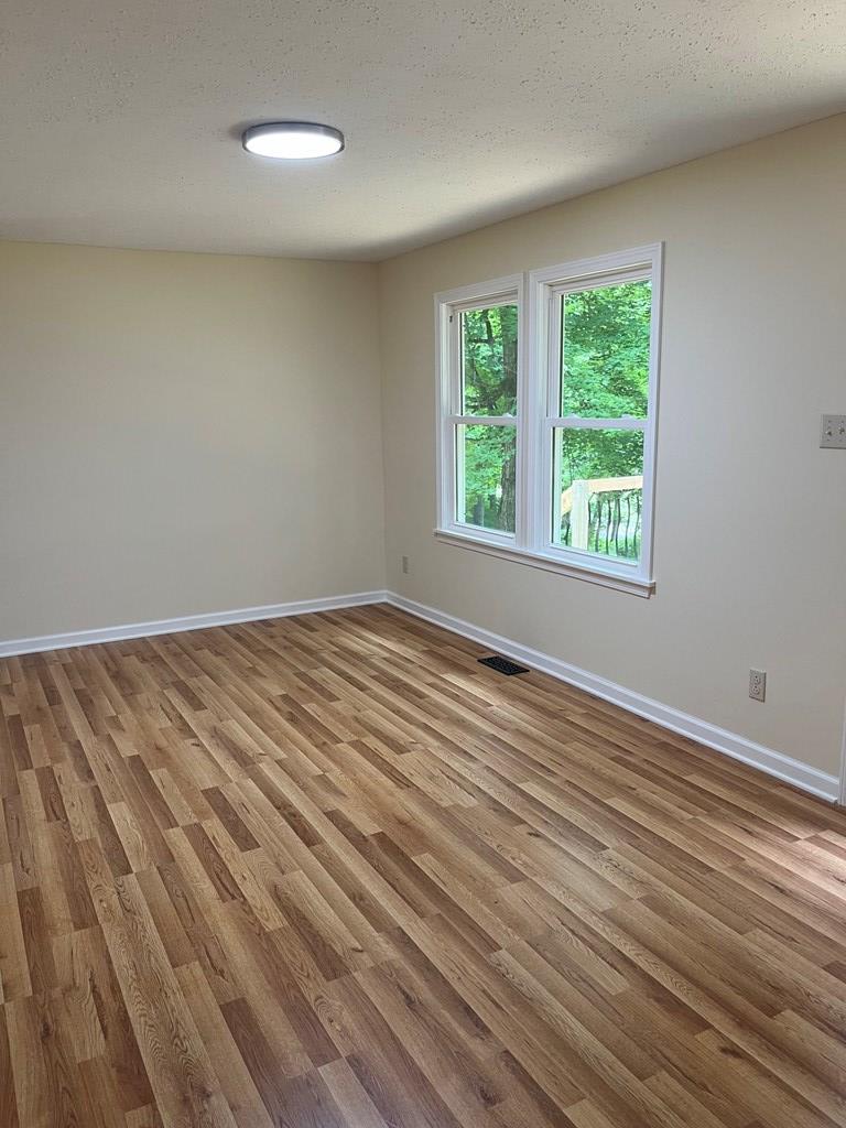133 Tacoma Road Tazewell, VA 24651 - Photo 2 of 12 Gallery Image 2