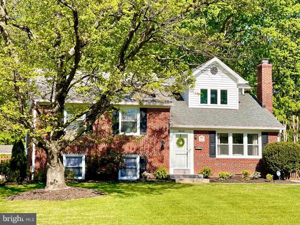 $915,000 | 3816 Bevan Drive, Fairfax, VA 22030