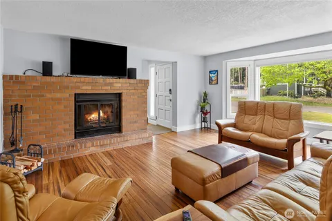 $569,999 | 9706 164th Street East, Puyallup, WA 98375