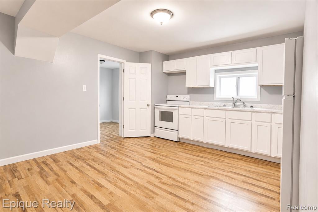 5649 Lapeer Road Smiths Creek, MI 48074 - Photo 5 of 14
