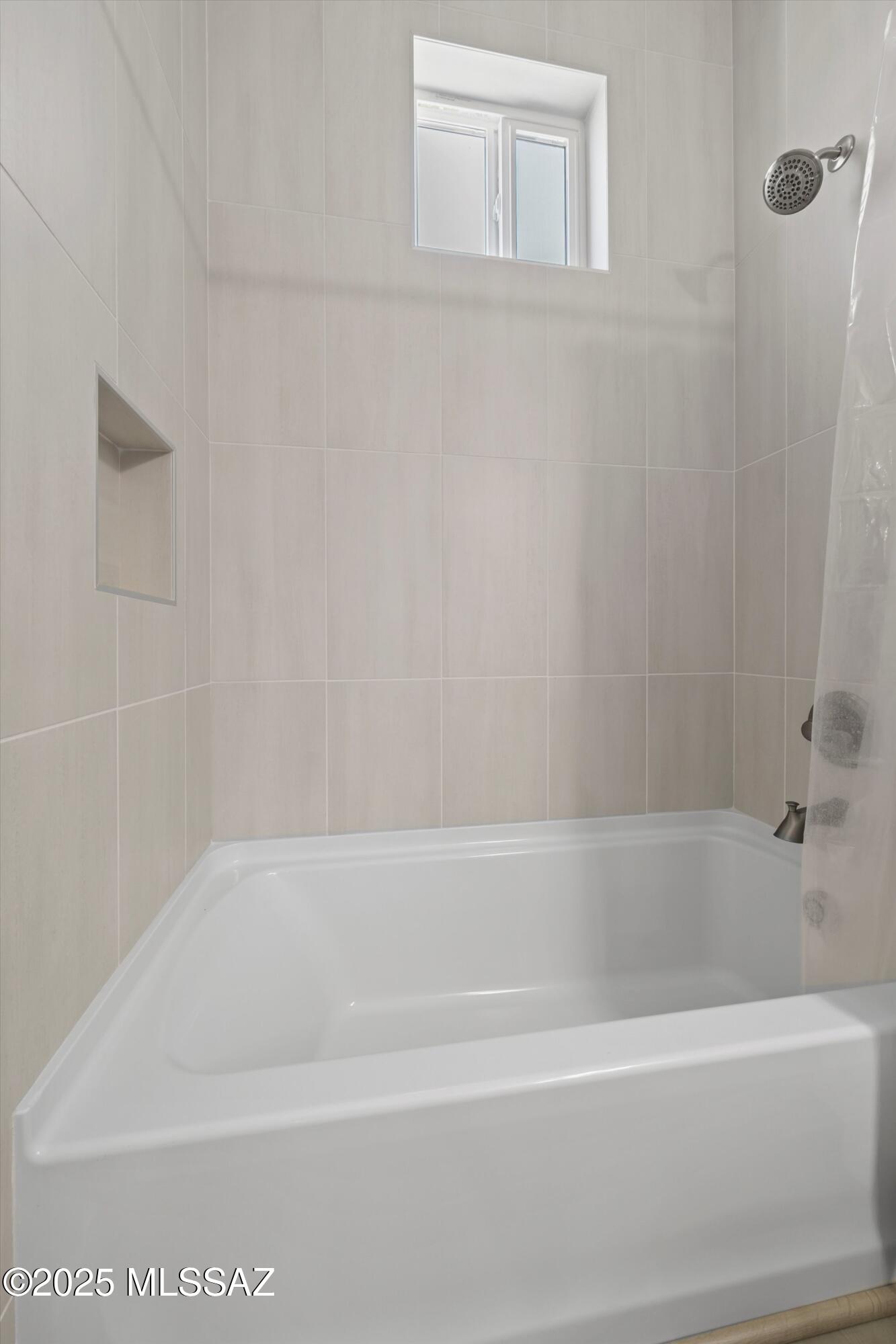 2032 East River Road, Unit 203 Tucson, AZ 85718 - Photo 20 of 28 Gallery Image 20