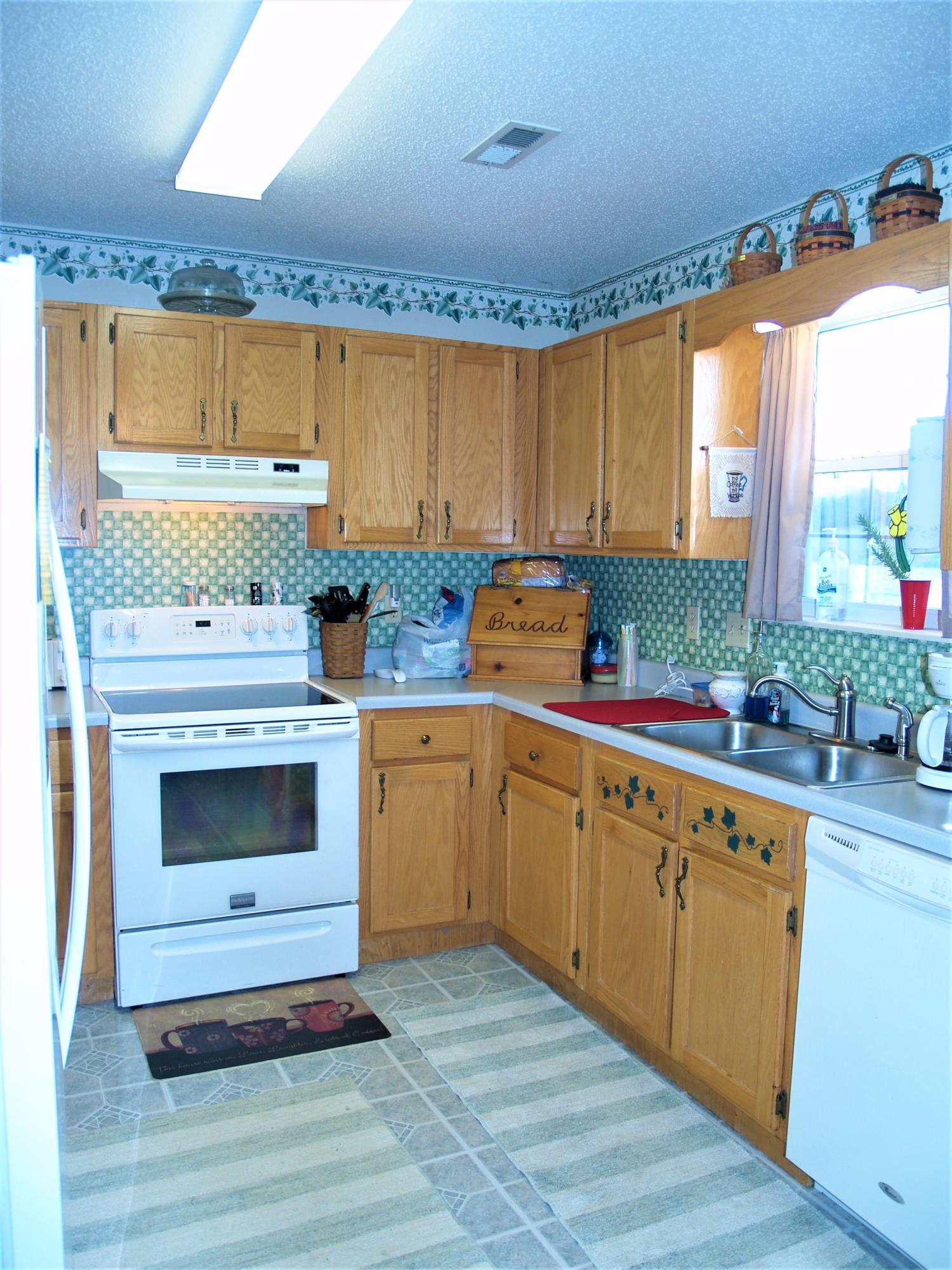 3851 Big Springs Ridge Road Friendsville, TN 37737 - Photo 9 of 32 Kitchen