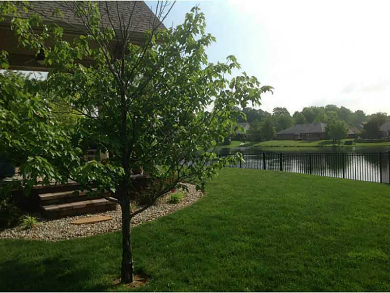 8653 Rahke Road Indianapolis, IN 46217 - Photo 3 of 7 Gallery Image 3