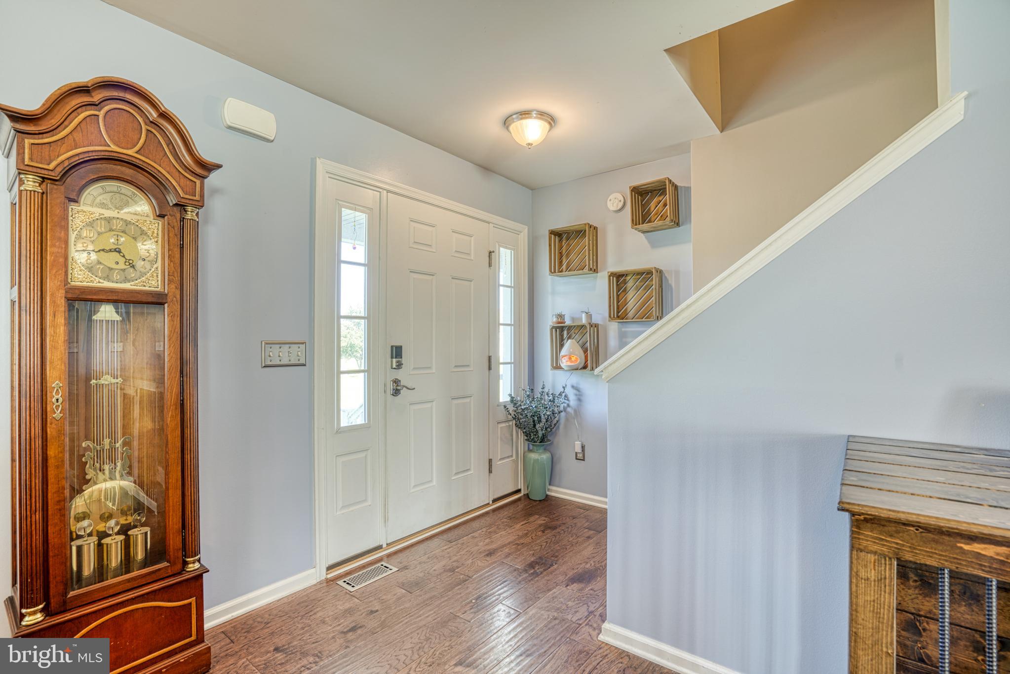 29862 Paddock Lane Easton, MD 21601 - Photo 20 of 83 a view of an entryway with a livingroom