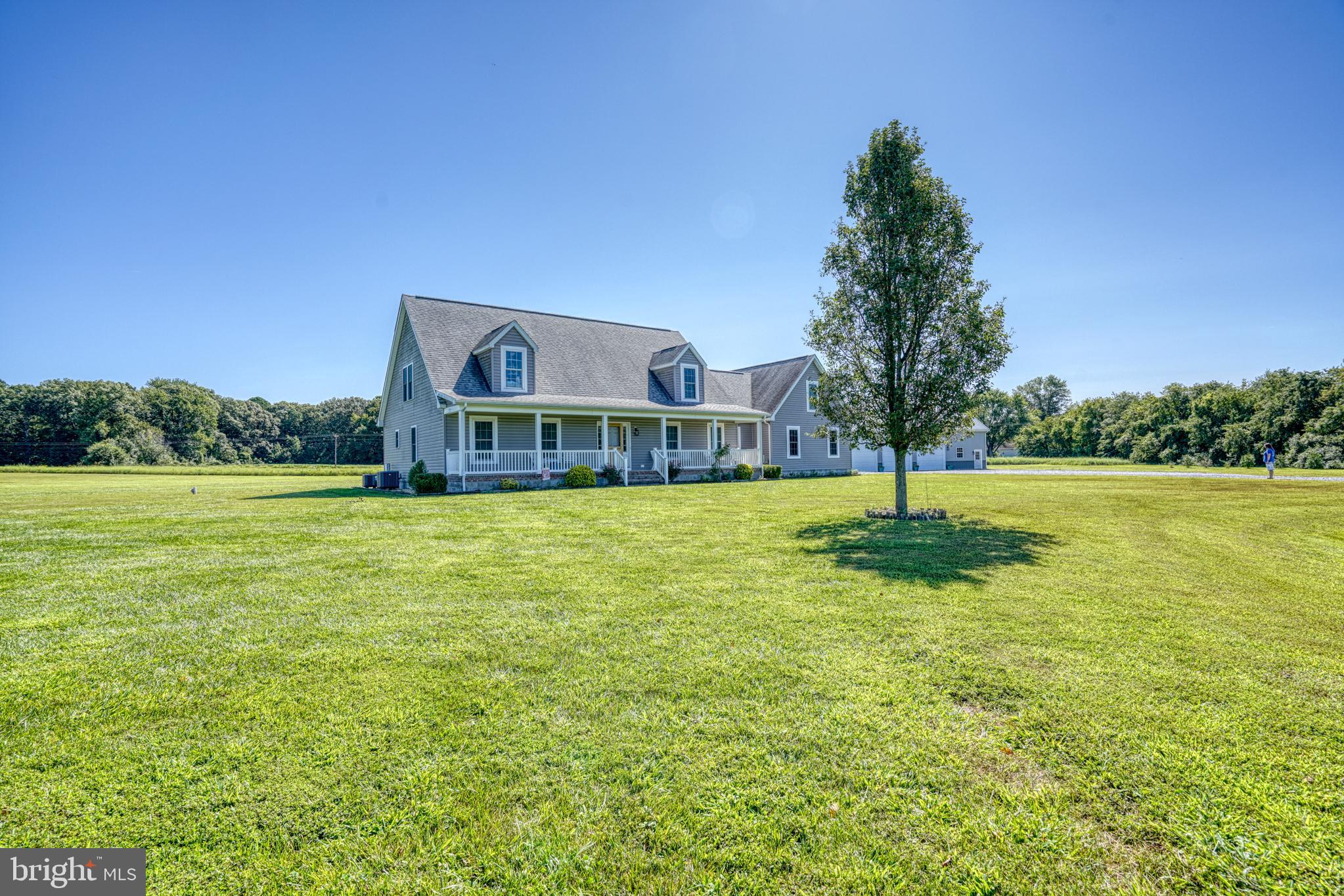 29862 Paddock Lane Easton, MD 21601 - Photo 3 of 83 a house view with swimming pool in front of it