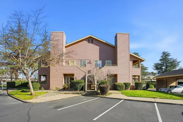 $275,500 | 11150 Trinity River Drive, Unit 124, Rancho Cordova, CA 95670