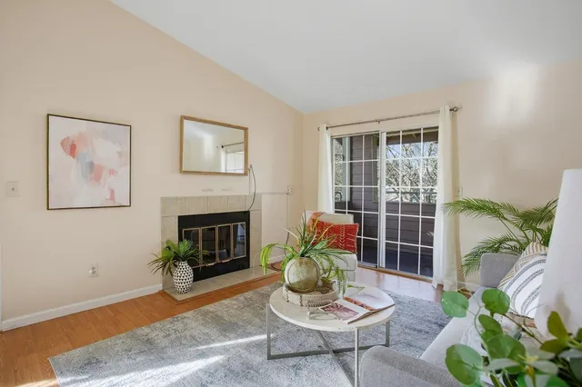 $275,500 | 11150 Trinity River Drive, Unit 124, Rancho Cordova, CA 95670