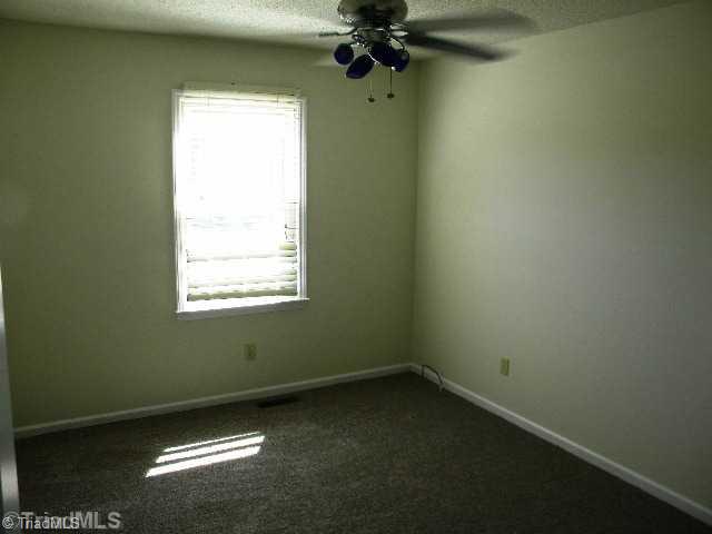 1573 Payne Road Lexington, NC 27295 - Photo 10 of 13 2nd Bedroom.